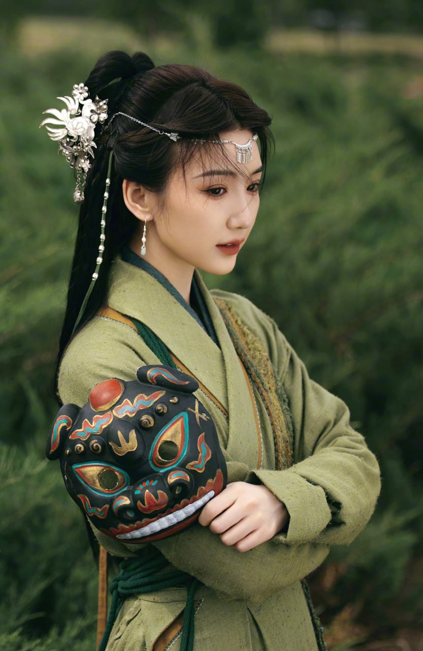 最美草爸爸cos阴阳师莹草cosplay 阴阳师莹草是男是女